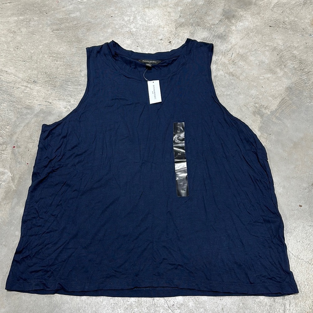 Banana Republic‎ brand blue sleeveless top /Size XL / Y-74